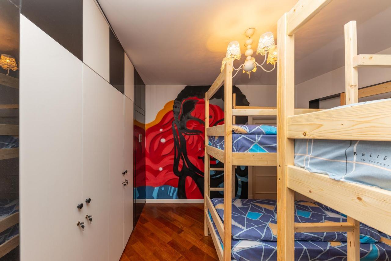 Wanderlust Boutique Hostel Almaty Exterior photo